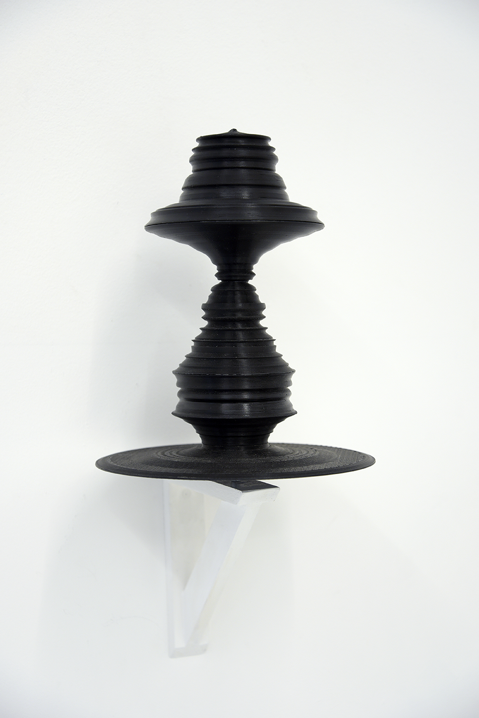 'Prayer wheel', impression 3D en résine, support en bois, 2019.